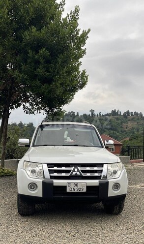 Mitsubishi Pajero-5