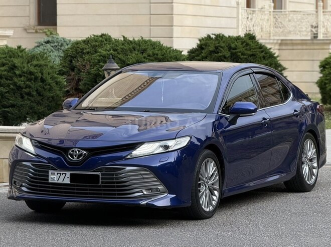 Toyota Camry-1