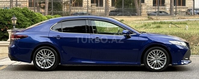 Toyota Camry-14