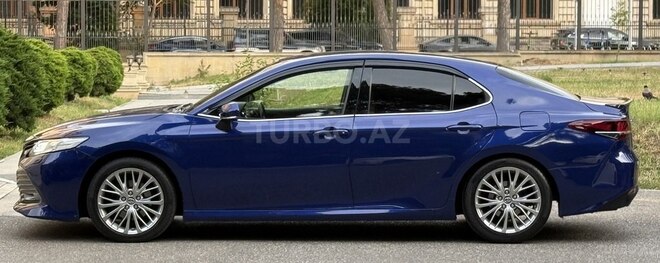 Toyota Camry-15