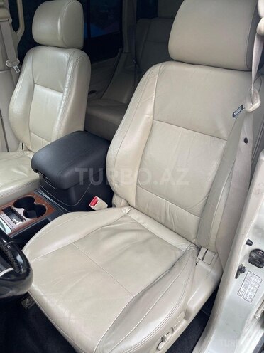 Mitsubishi Pajero-14