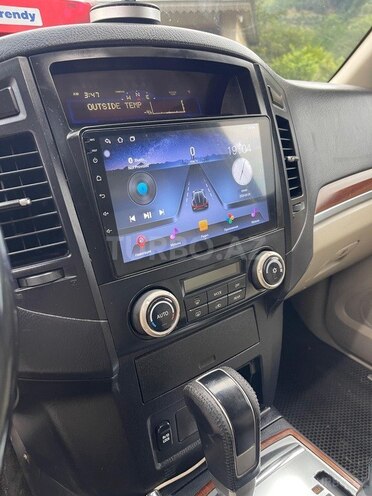 Mitsubishi Pajero-15