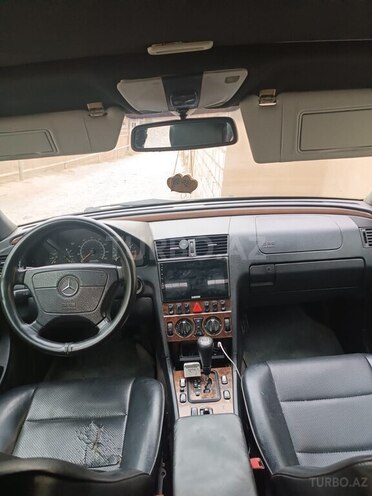 Mercedes C 230-6