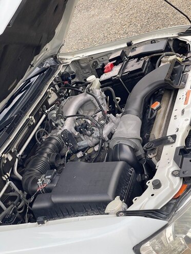 Mitsubishi Pajero-20