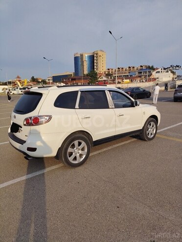 Hyundai Santa Fe-4