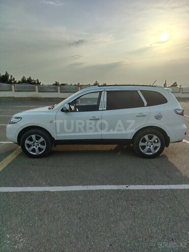 Hyundai Santa Fe-5