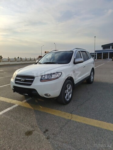 Hyundai Santa Fe-13