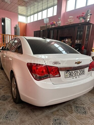 Chevrolet Cruze-2