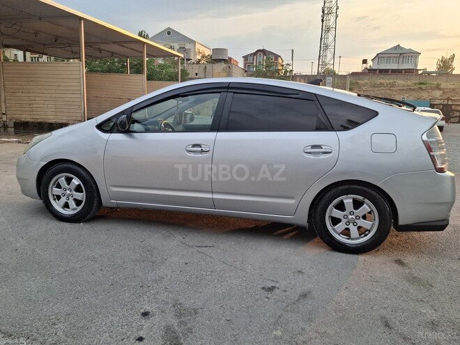 Toyota Prius-6