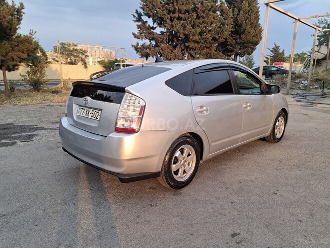 Toyota Prius-3
