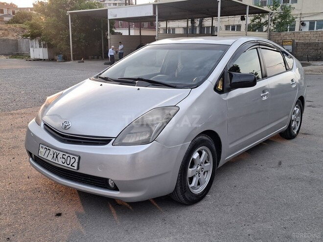 Toyota Prius-7