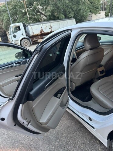 Ford Fusion (North America)-8