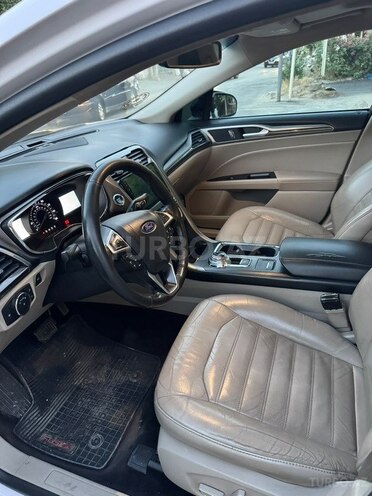 Ford Fusion (North America)-10