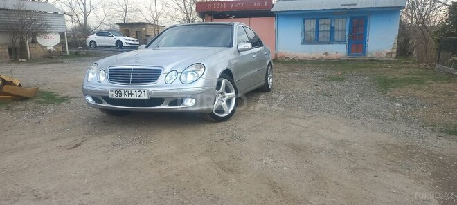 Mercedes E 240-6