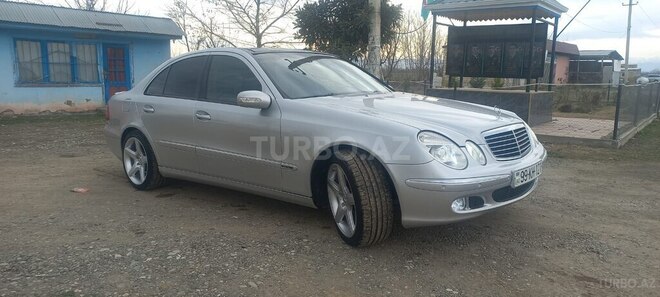 Mercedes E 240-7