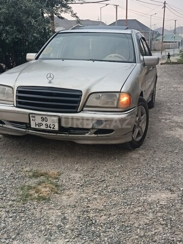 Mercedes C 230-1