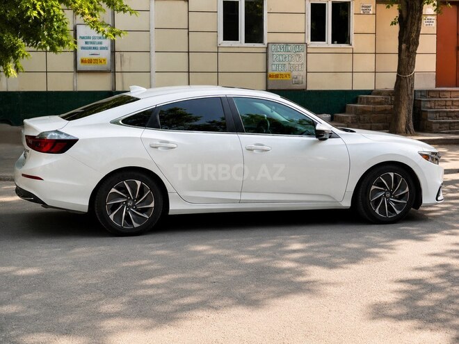 Honda Insight-4