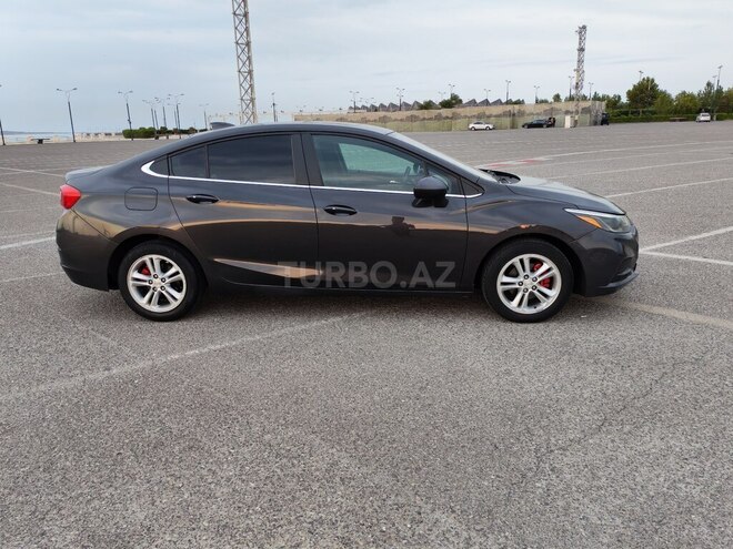Chevrolet Cruze-9