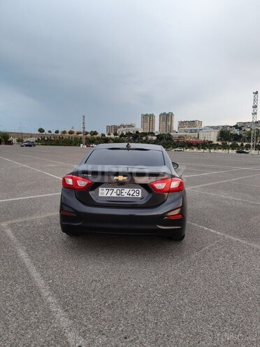 Chevrolet Cruze-11