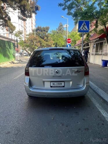 Renault Megane-2
