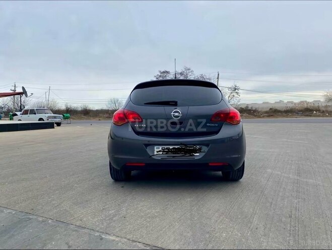 Opel Astra-9