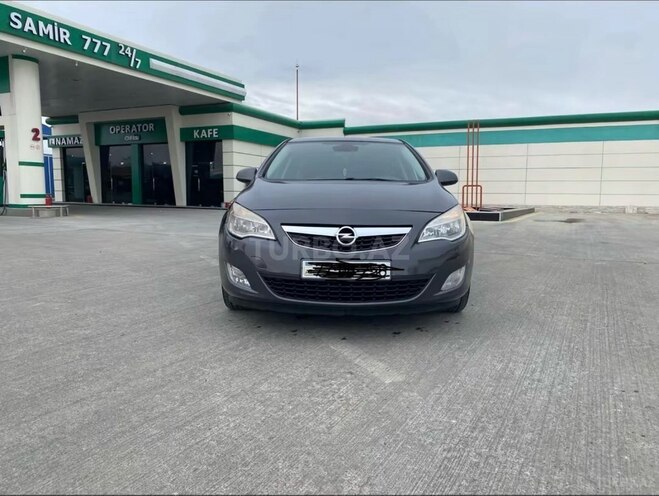 Opel Astra-12