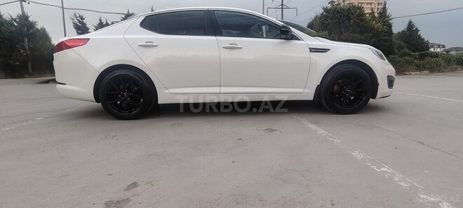 Kia Optima-4