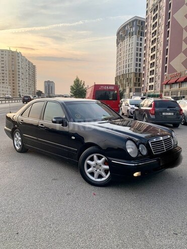 Mercedes E 220-7