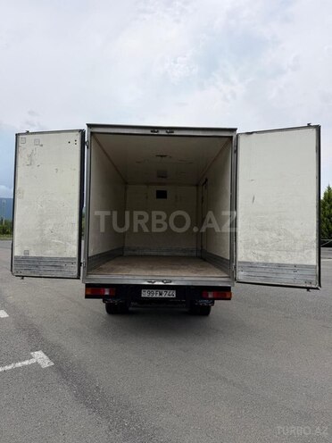 Ford Transit-7
