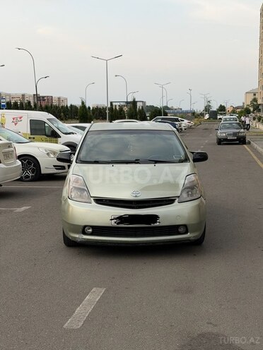 Toyota Prius-1