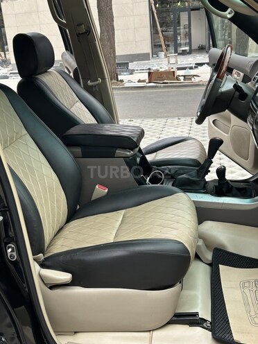 Toyota Land Cruiser Prado-8