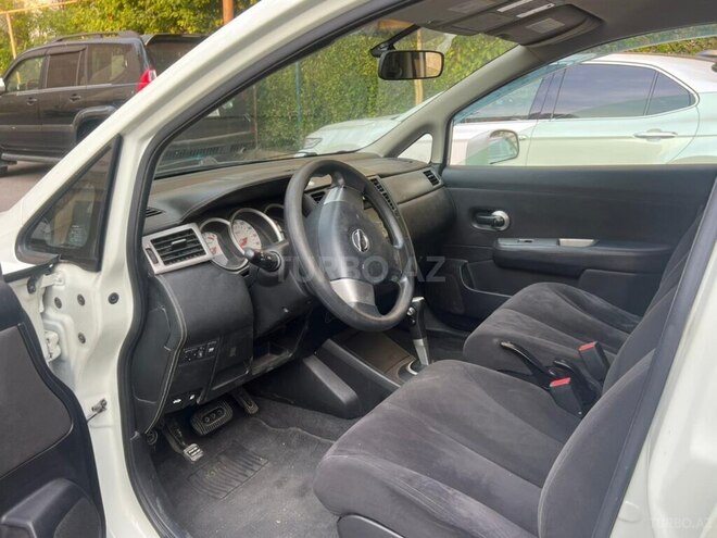 Nissan Tiida-6