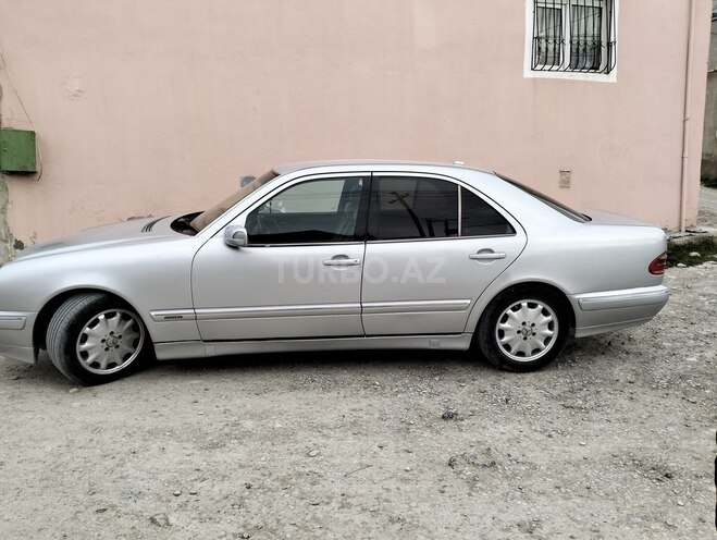 Mercedes E 280-15