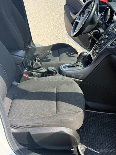 Opel Astra-12
