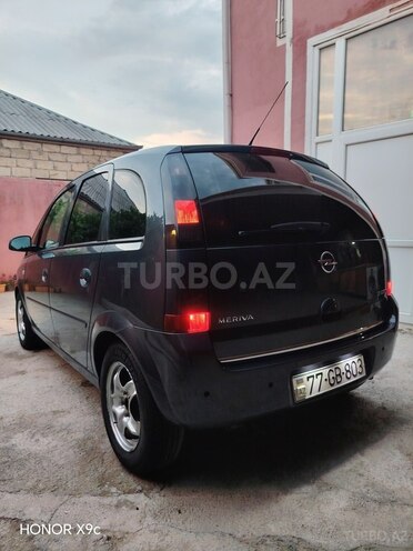 Opel Meriva-13