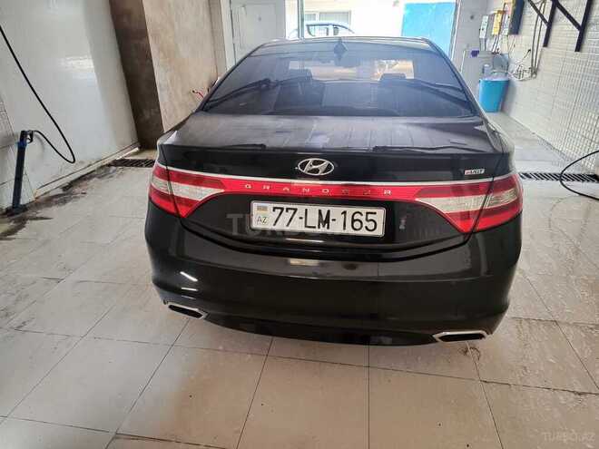 Hyundai Grandeur-4
