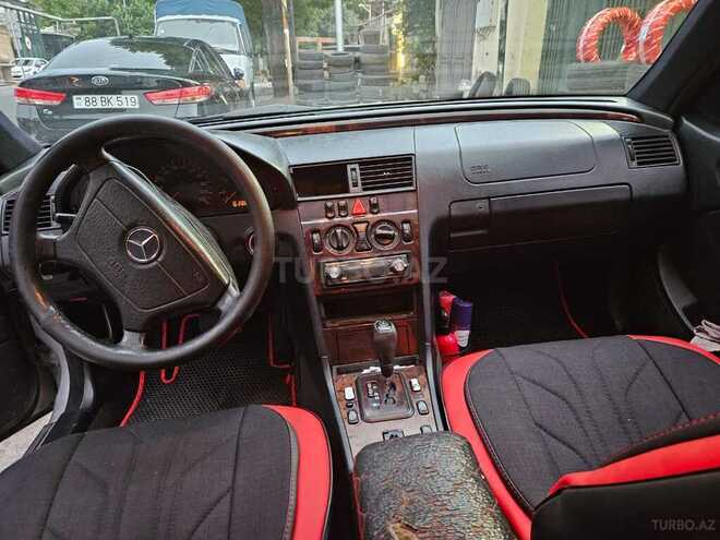 Mercedes C 200-8