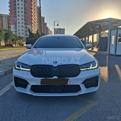 BMW 530e-1