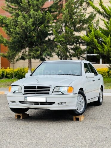 Mercedes C 200-6