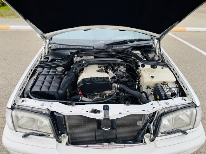 Mercedes C 200-21