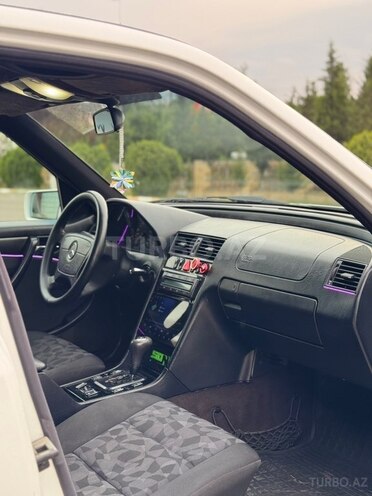 Mercedes C 200-16