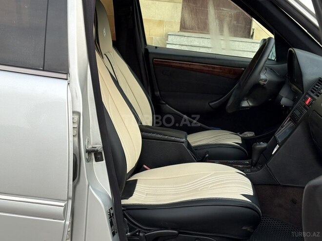 Mercedes C 200-11