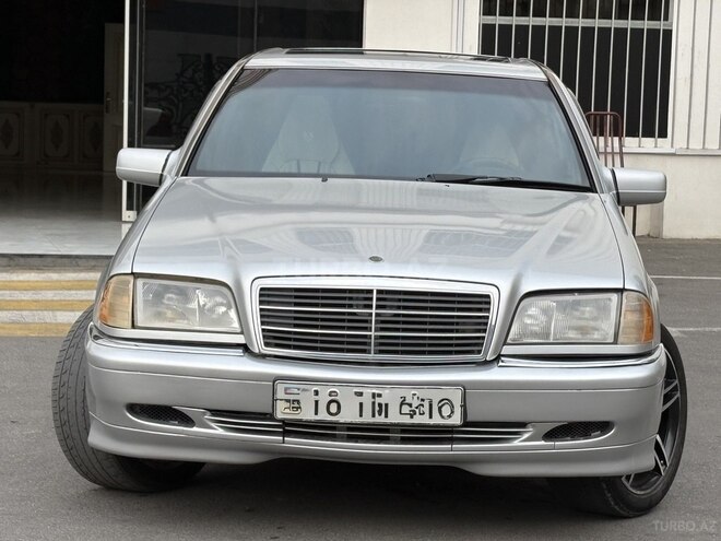 Mercedes C 200-1