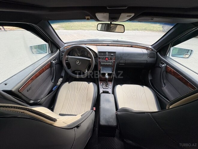 Mercedes C 200-10