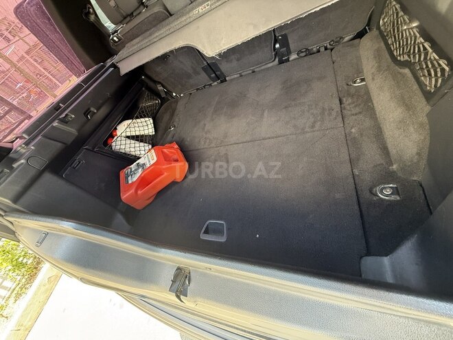 Land Rover Discovery-8
