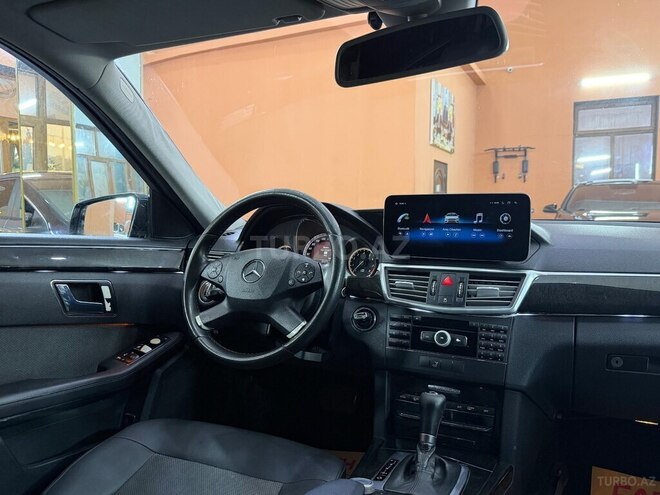 Mercedes E 250-9