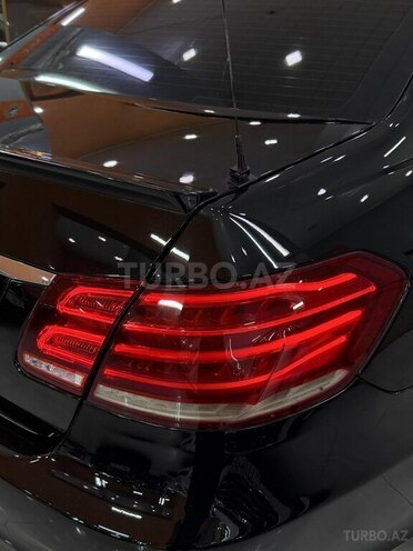 Mercedes E 250-7