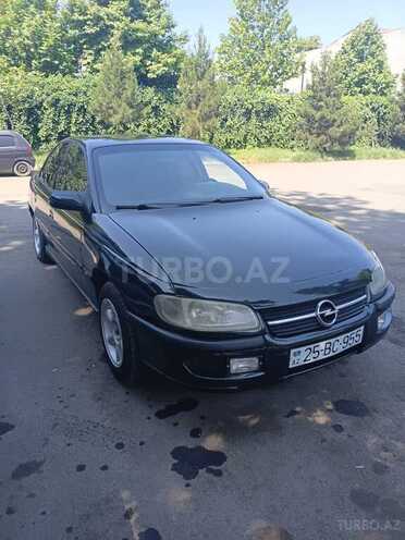 Opel Omega-1