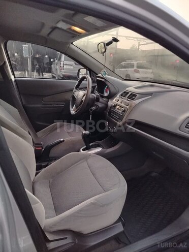 Chevrolet Cobalt-8