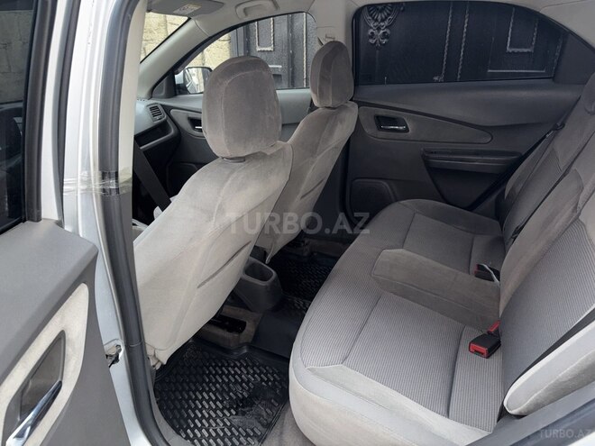 Chevrolet Cobalt-9